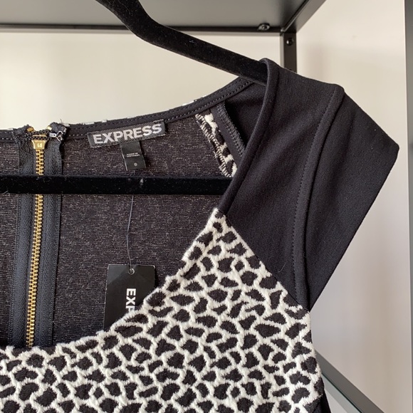 Express Bodycon Scoop Neck Zip Down Dress - Picture 2 of 6